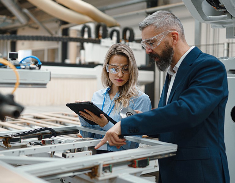 automation_production_bois_adobe_694822782.jpg